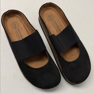 White Mountain Bassi Black Leather Clog size 6.5